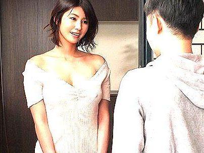 ＜ノーブラ美女！＞「お、おくさん・・・？」隣人ボインパイ乙奥さんがノーブラ？もちろんやっちゃうぞ(アダルト動画)