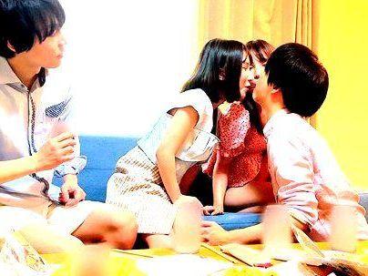 ＜女子大生！＞「ｈしようよ…♡」クッソ可愛いヤリマンビッチＪＤ達！男たちと乱交ｓｅｘハッスルしちゃう！！