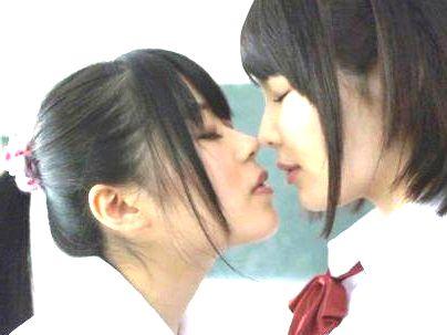 ＜百合行為！＞「レズ・・・したいの…♡」ボインの巨乳パイ乙清純派女子！レズ行為で絡み合いシチャウゾ！！