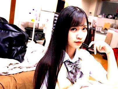 ＜制服女子！＞「芸能人クラスのこの顔・・全裸たまんね～って！！」アイドルでも通用しそうな女子のセックスが見れちゃうぞ！！