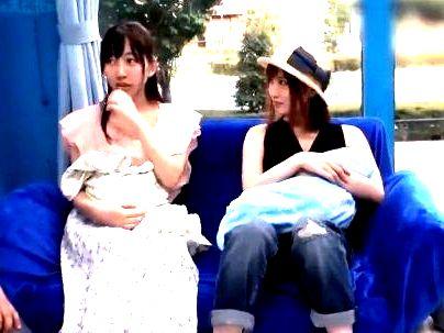 ＜NTR企画！＞「産後ママ・・・(ﾟ∀ﾟ)ｷﾀｺﾚ!!」二人組の子持ち奥さん達確保！シングルパパとＭＭ号でやっとるぞ！！