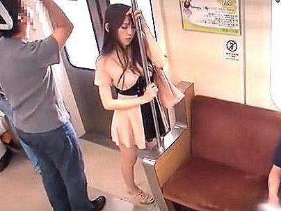 ＜お姉さん！＞「ヤメテクダサイ…」居眠りしてるボインパイ乙美人！痴漢行為で犯されレイプされっぞ！！！