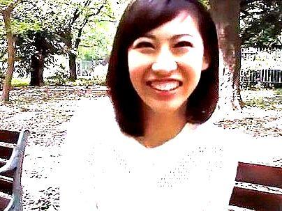 ＜三十路！＞「おばさん・・・不倫！」美乳パイ乙性欲高め奥さん！温泉旅行で余裕で旦那裏切りファックしちゃうゾ！！