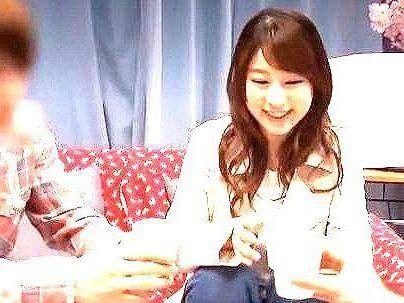 ＜マジックミラー号！＞「乾杯…♡」花見後の飲んでる男女友達！ＭＭ号でスマタで賞金目指すぞ！！！