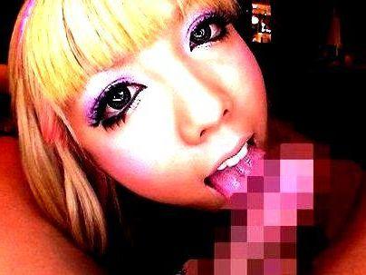＜伊藤ユリエ！＞「フェラ顔・・・ヤッバ！！」超ノリノリガングロ金髪ギャル！エロい顔で男の竿しゃぶりつく！！！