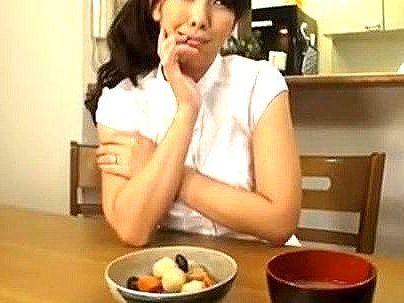 ≪熟女！≫【童貞・・・食べたいの…♡】性欲高めの熟女のBBA！チェリーを狙ってるぞ(無料エロ動画)