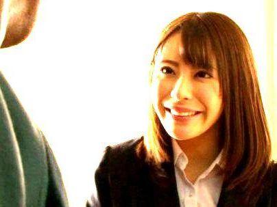 ＜新人介護士！＞「ルックス・・ヤッバ！」元気いっぱい新人弁護士！老人暴走でエロ行為発展すっぞ！！！
