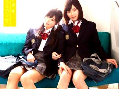 ≪レズ交尾！≫【大好きなの…♡】清楚な感じの可愛い制服美少女たち！レズ行為女同士で絡み合いシチャウゾ！！
