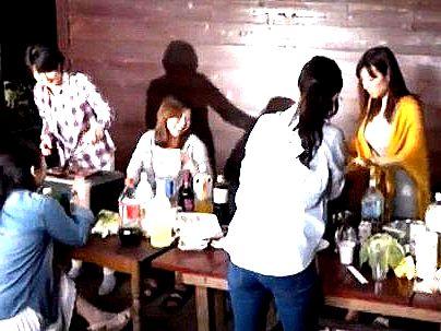 ＜熟女おばさん！＞私でいいの…♡？！キャンプ場で若い男とイチャイチャ！余裕で旦那裏切りファックしちゃうゾ！！！