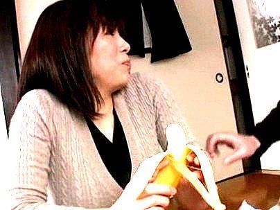 ＜Gカップ人妻！＞「94cm？まじかよ？」グラマラスエロい体のボイン兄の嫁！寝取って種付け膣内発射中出しになっとる！！