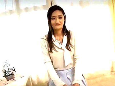 ＜まあまあな奥さん・・・登場！！＞【三十路？】上品な感じの美魔女オバサン！チェリー君筆おろしシテクレチャウ！！！