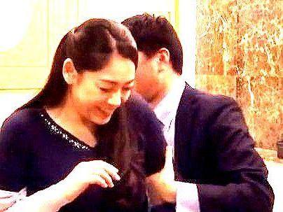 ＜四十路！＞「ドキドキしちゃう…」同級会で再会したBBAと男！モニタリンでエロ行為してっゾ！！！
