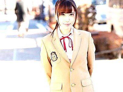 ＜素人ナンパ！＞「このルックスで・・・ブッカケ？」アイドルクラスの可愛い制服女子！MM号で勿論やられる！！