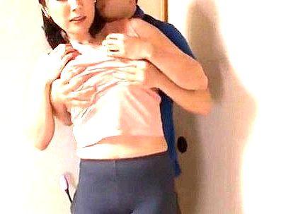 ＜義母NTR！＞「だめよーこんな・・・」色っぽい感じの義理のママ！娘婿が暴走すっぞ(アダルト動画)