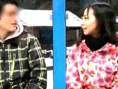 ≪マジックミラー号≫【え？スマタするんですか？】雪山でゲットした友達同士！MM号乗車でスマタからの本番やっとる！！！