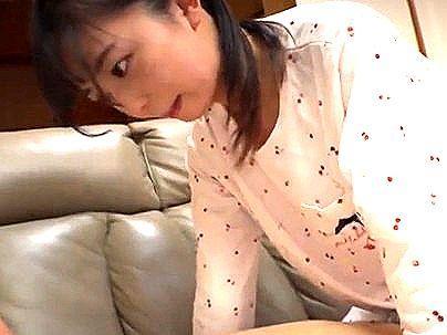 ＜連れ子！＞「ｈしようよ…」クッソ可愛い再婚相手の連れ子が誘惑！勿論やっちゃうぞ(無料エロ動画)