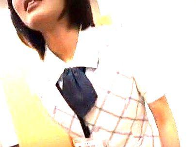 ＜新人OL！＞このルックス・・おもらし？？滅茶苦茶可愛いOLちゃん！オフィスファック余裕でできちゃうぞ(アダルト動画)
