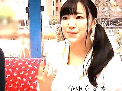 ＜マジックミラー号！＞「え？なに始まるんですか？」素人の可愛い女子！挿入我慢ゲームでもじもじとか最高！！