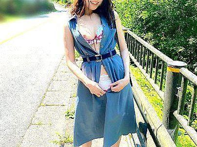 ＜デート＞「恥ずかしいけど・・・興奮シチャウの…♡」美巨乳パイ乙エッロイ女子！露出ファックしちゃうゾ！！(アダルト動画)
