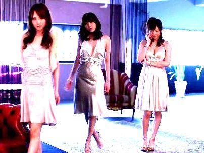 ＜乱交！＞「この３人？・・・豪華すぎるだろ！！」パーフェクトボディー極上美女達！乱交ｓｅｘたまんね～ぞ！！