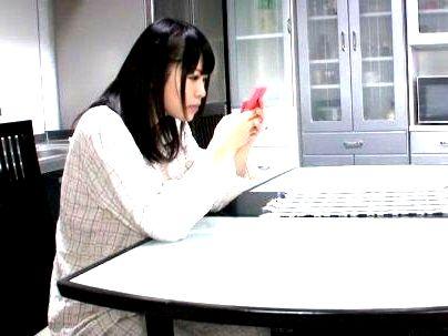 ＜妹！＞「親には・・秘密ね…♡」真面目そうなボインの可愛い妹！兄と近親相姦エチエチシチャウゾ(アダルト動画)