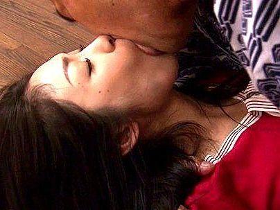 ＜若妻NTR！＞もう、おかしくなっちゃうの…清楚な感じの奥さん！義父とベロキスエロ行為でＮＴＲ持ち込まれるぞ！！！