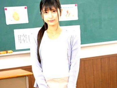 ＜新任女教師！＞「生・・・スゴイノ…」色っぽい感じの美乳女教師！パイパンマンコに種付け膣内発射中出しになっとる！