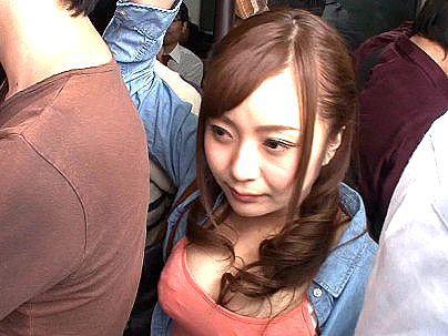 ＜公衆トイレ＞「このルックスで・・顔射だと！」パーフェクトボディ極エロボインＧＡＬル！sexできてザーメン顔射ブッカケ！