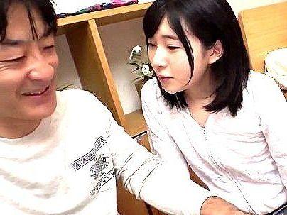 ＜美少女！＞「秘密ね…♡」クッソ可愛い美乳パイ乙の姪っ子！バレないようにいけない関係になっちゃうゾ！！