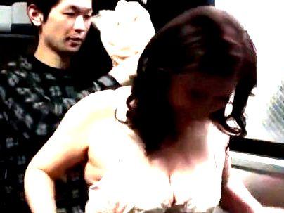 ＜人妻熟女！＞「爆乳？・・・デブか！」ぽっちゃりボインおデブおばさん！若いチンポでやっとるぞ！！