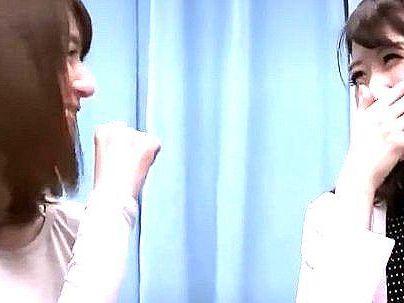 ＜マジックミラー号！＞「恥ずかしいわ…♡」素人のオバサンコンビ確保！MM号でクリ責めでイッチャウゾ(アダルト動画)