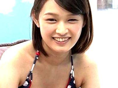 ≪マジックミラー号≫【ルックス・・・イイね！】清楚な感じの可愛いビキニ女子！ＭＭ号でチェリー君筆おろしシテクレチャウ！！