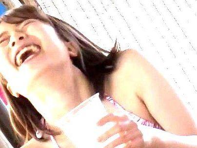 ＜海の家！＞「声でちやうの…ダメ！」巨乳ボインパイ乙ビキニGAL！無理矢理チンポ出し入れすっぞ！！！