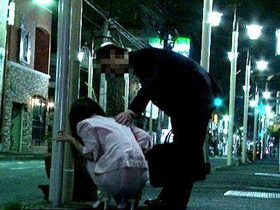 ＜OL連れ込み！＞「獲物ゲット！」お酒飲み過ぎで酔いつぶたOL！親切なふりして・・・犯す！！アリアリ～ｗ！！！