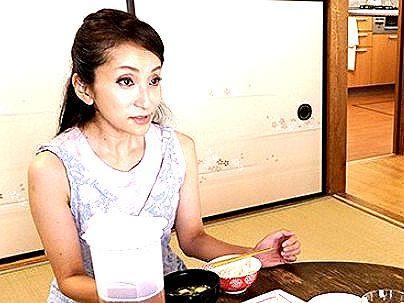 ＜熟女！＞「五十路、ババア！」性欲高めの未亡人おばさん熟女！娘婿に夜這いで興奮シチャウゾ(アダルト動画)