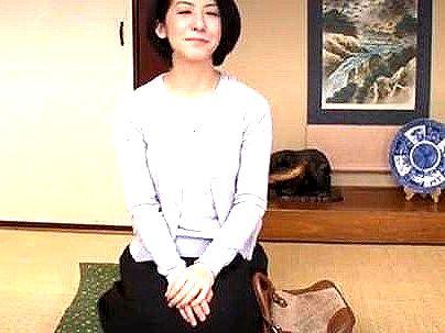 【たまんね～ぞ】【この年でう●こ出るところに？】清楚な感じのおばさん！肛門ファックで盛り上がるぞｗ！！