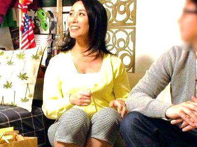 ＜人妻ナンパ！＞ババア・・・至福！イケメンに口説かれたＢＢＡ！やり部屋で隠し撮りファック持ち込まれ！！