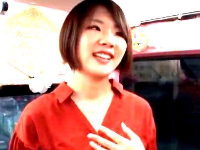 ≪マジックミラー便！≫【３８歳？マニア集合だぞ！だぞ！】ショートカットの人妻奥さん！MM便で浮気行為しちゃう！！！