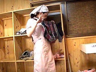 ＜清掃員おばさん！＞BBA・・・暴走！！やろうの下着の匂いをご覧の通り・・・嗅いで興奮汁クソババアがやば杉！！！