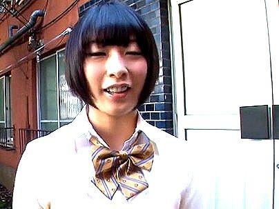 ＜フェチ！＞「チョイブスだなｗ！」ボーイシュの可愛くない女子！パンチラで男誘ってエロ行為シチャウゾ(無料エロ動画)