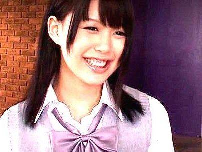 ＜制服コスプレ！＞「たまんね～ぞ！！清楚な感じの可愛い女子！エロコス羞恥ファックで興奮しちゃう！！！！