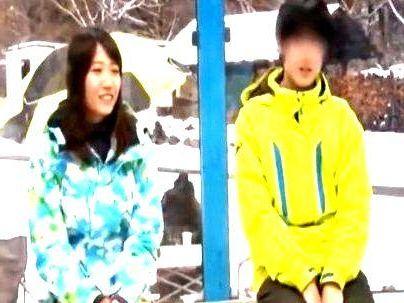 ＜マジックミラー号＞「なに始まるんですか？」雪山で男女の友達確保！ＭＭ号でスマタ体験から・・・やっとる！！！