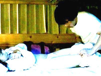＜夜這い！＞「ヤメテクダサイ・・・」美乳パイ乙可愛い女子！親父の後輩が暴走モード突入で夜這いするぞ！！