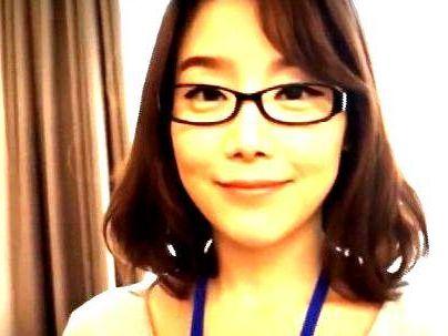 ＜素人ナンパ！＞「韓国人・・・ゲット！！」眼鏡の外国人アジアン巨乳美人！口説いてエロ行為楽しんじゃうゾ！！