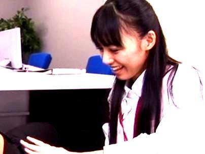 ≪OL≫【先輩…♡女】滅茶苦茶可愛い極上のOL！会社の上司誘ってオフィスでエロ行為シチャウゾ！！！
