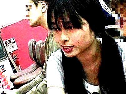 ＜パチンコ屋レイプ！＞「助けて…」バカ親ときた女子！男に狙われて便所で無理矢理やられるぞ(アダルト動画)