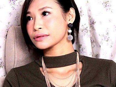＜素人妻ナンパ企画＞「フェラ顔・・・最高！」芸能人クラスのセレブ美人奥さん！他人棒ペロペロたまんね～ぞコレ！！！