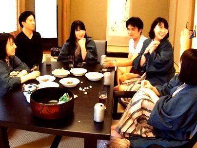 ＜慰安旅行＞「乾杯…♡！」性欲高めの奥さん！職場不倫で旦那裏切りファックしちゃうゾ！！