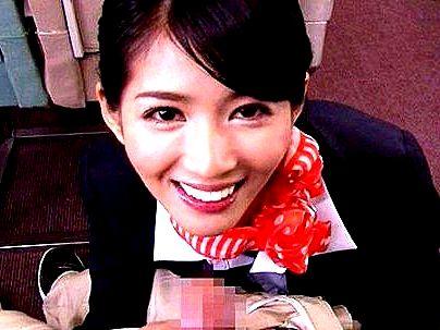 ＜美人CA！＞「顔・・かわええ！」芸能人クラスのキャビンアテンダント！飛行井の中でエロ行為とかまじかよ！！！