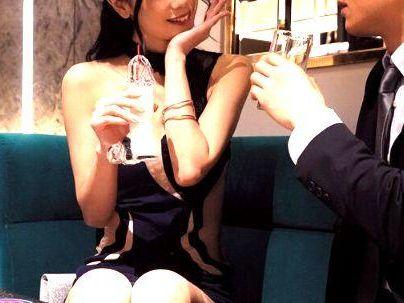 ＜小松杏＞「嘘だろ？！」キャバクラにAV女優が出勤してるだと？！ガチファックできちゃうぞ！！